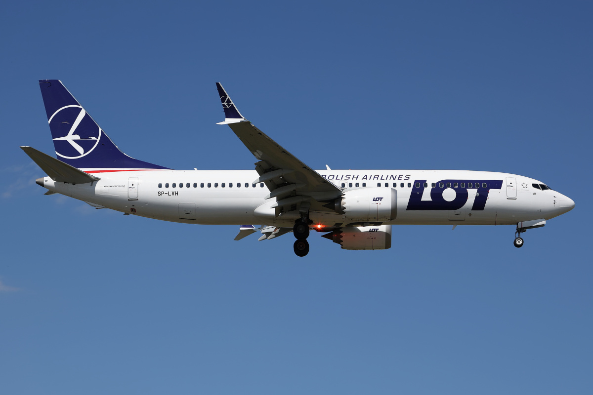 SP-LVH (Aircraft » EPWA Spotting » Boeing 737-8 MAX » LOT Polish Airlines)