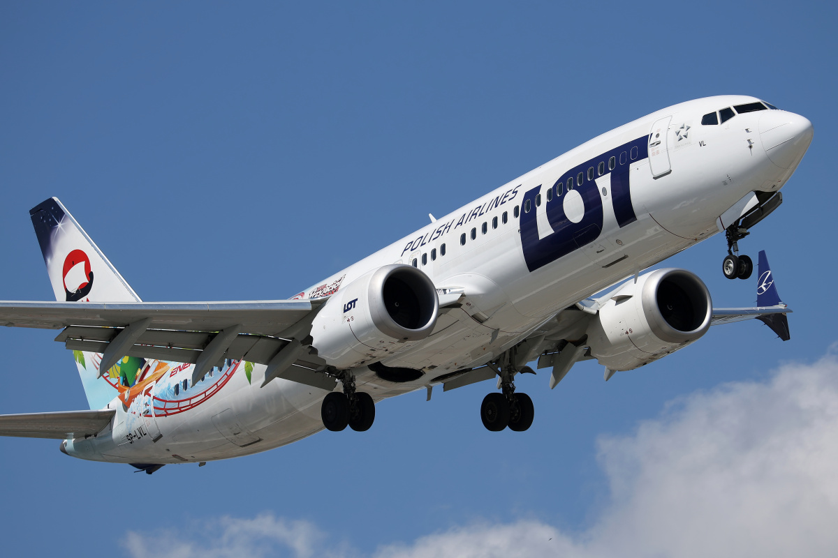 SP-LVL ("Itaka/Energylandia" wrap) (Aircraft » EPWA Spotting » Boeing 737-8 MAX » LOT Polish Airlines)