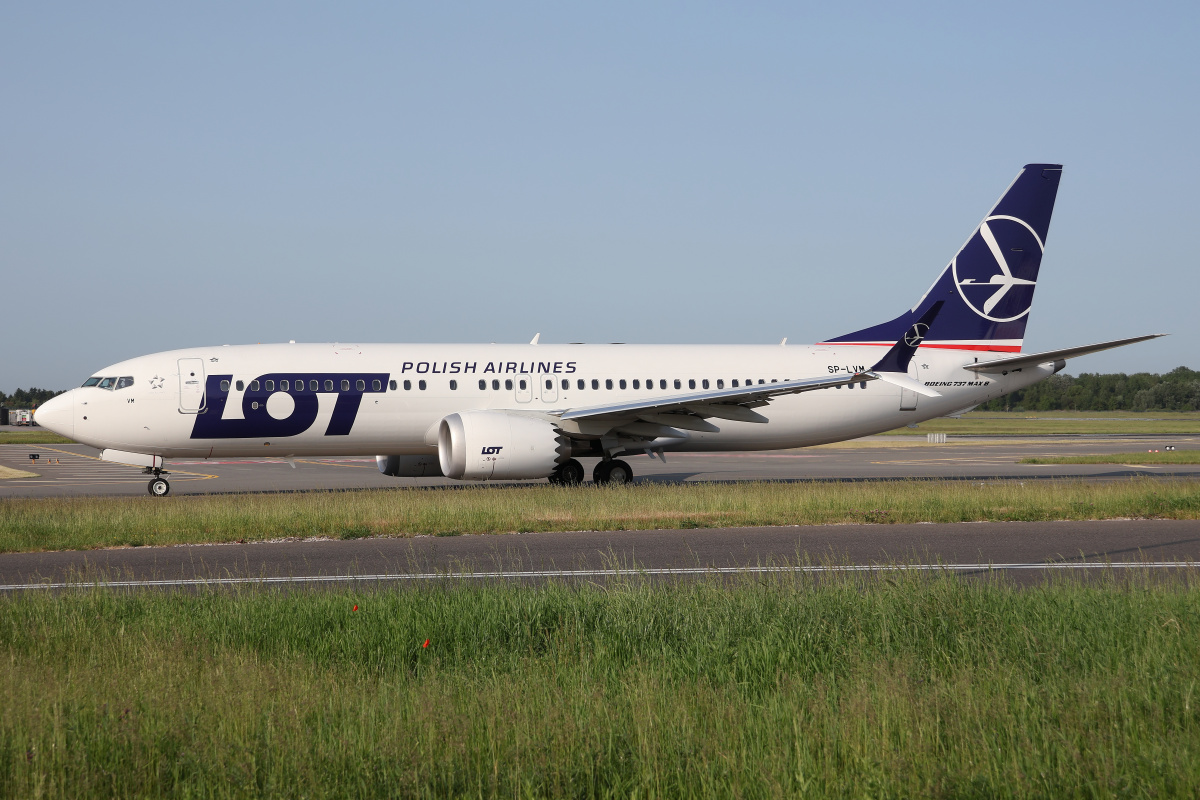 SP-LVM (Aircraft » EPWA Spotting » Boeing 737-8 MAX » LOT Polish Airlines)