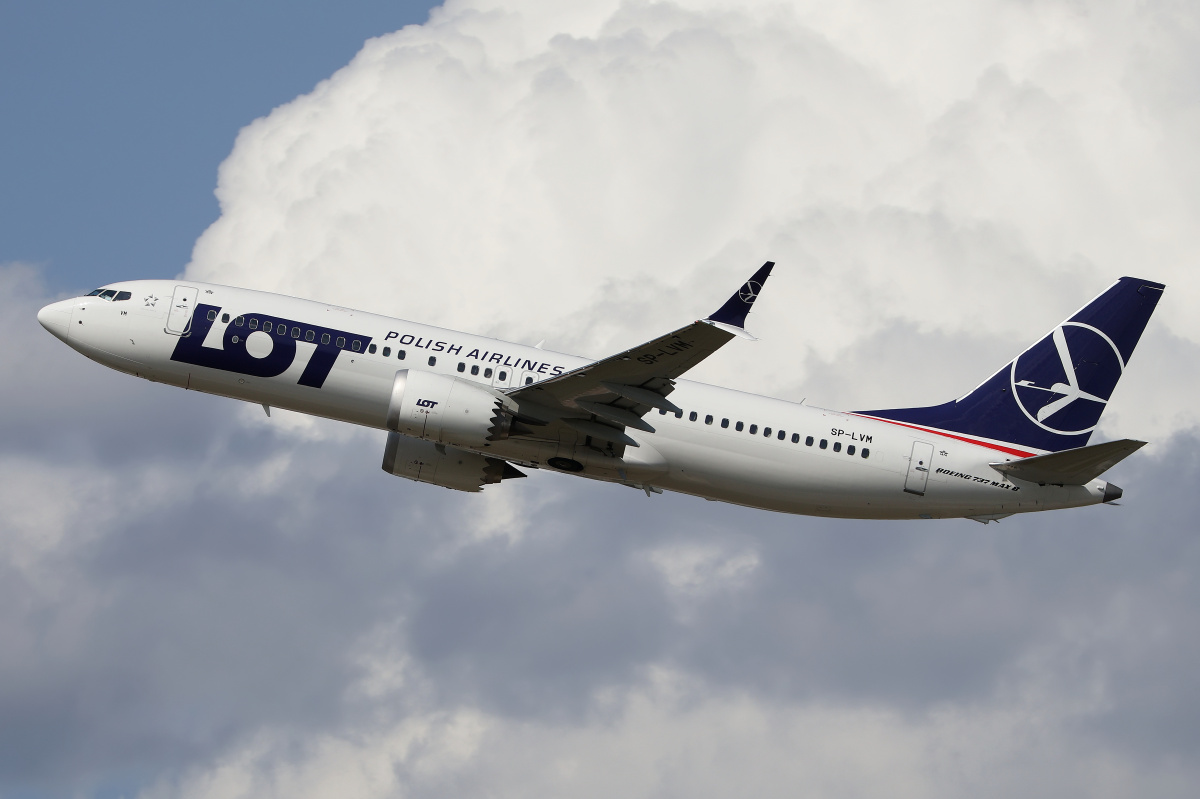 SP-LVM (Aircraft » EPWA Spotting » Boeing 737-8 MAX » LOT Polish Airlines)