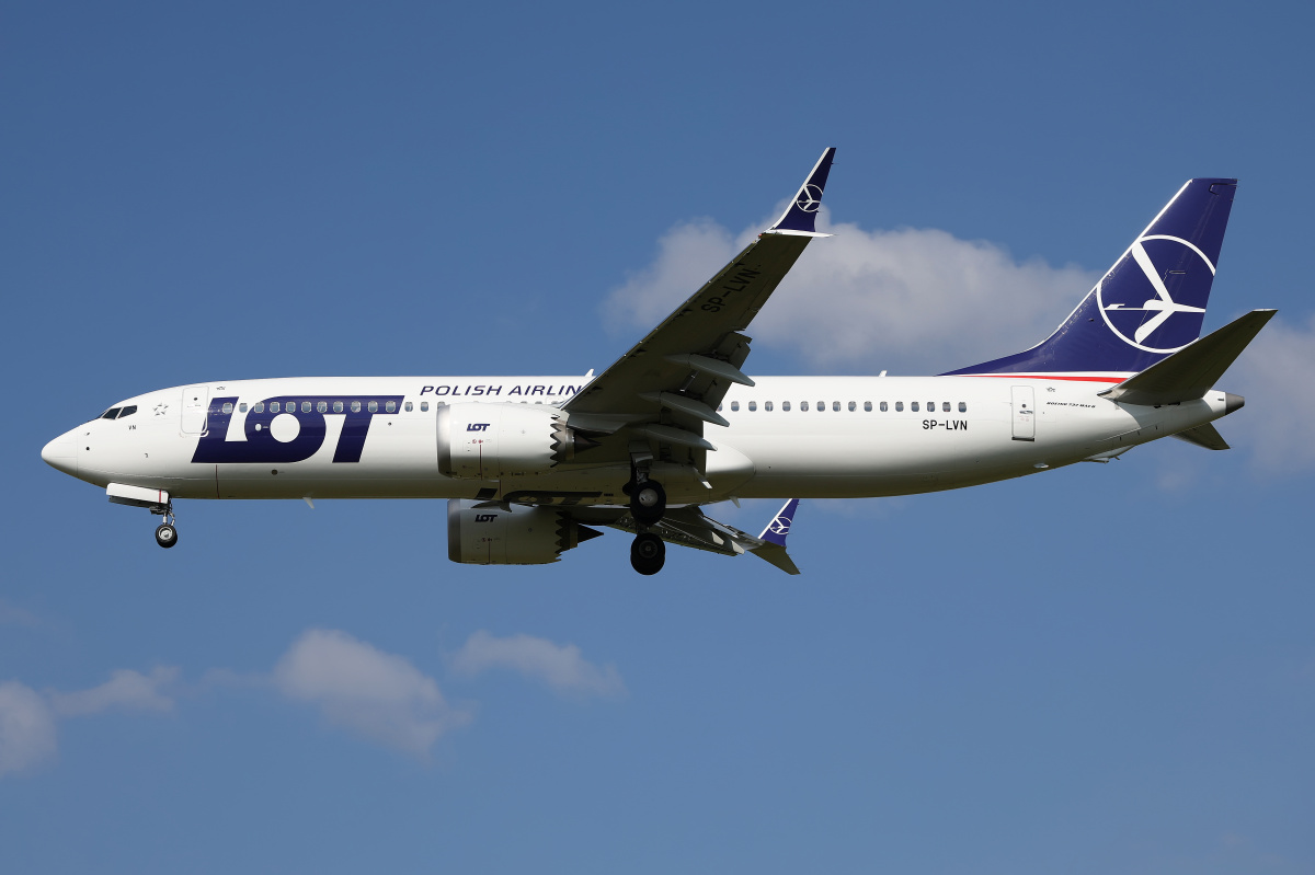 SP-LVN (Aircraft » EPWA Spotting » Boeing 737-8 MAX » LOT Polish Airlines)