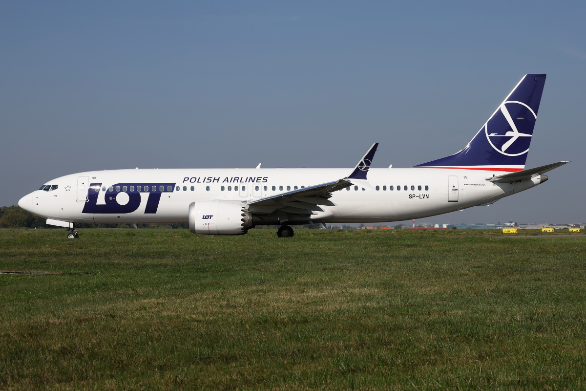 SP-LVN (Aircraft » EPWA Spotting » Boeing 737-8 MAX » LOT Polish Airlines)