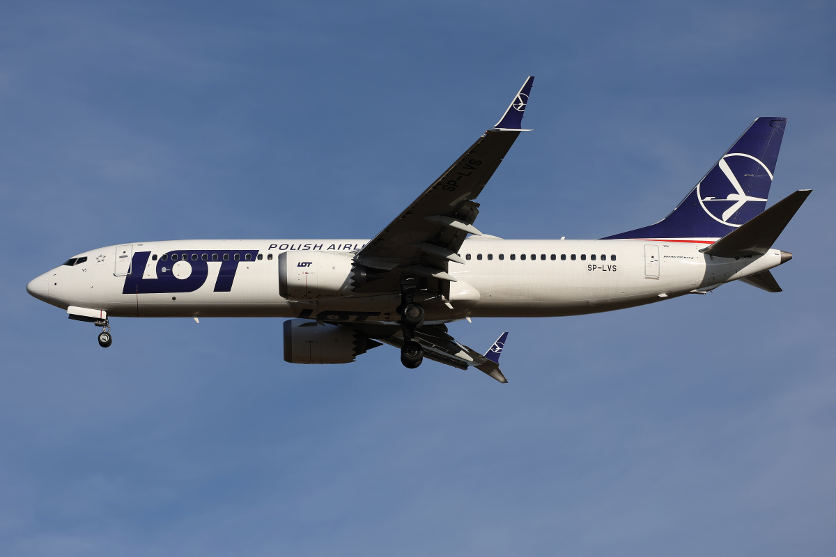 SP-LVS (Aircraft » EPWA Spotting » Boeing 737-8 MAX » LOT Polish Airlines)