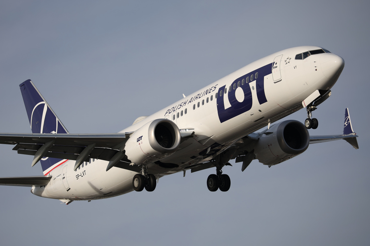 SP-LVT (Aircraft » EPWA Spotting » Boeing 737-8 MAX » LOT Polish Airlines)