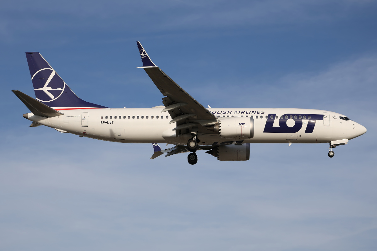 SP-LVT (Aircraft » EPWA Spotting » Boeing 737-8 MAX » LOT Polish Airlines)