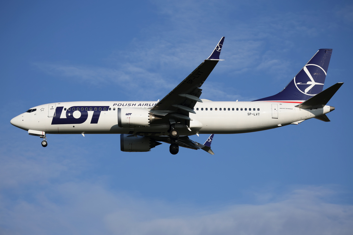 SP-LVT (Aircraft » EPWA Spotting » Boeing 737-8 MAX » LOT Polish Airlines)