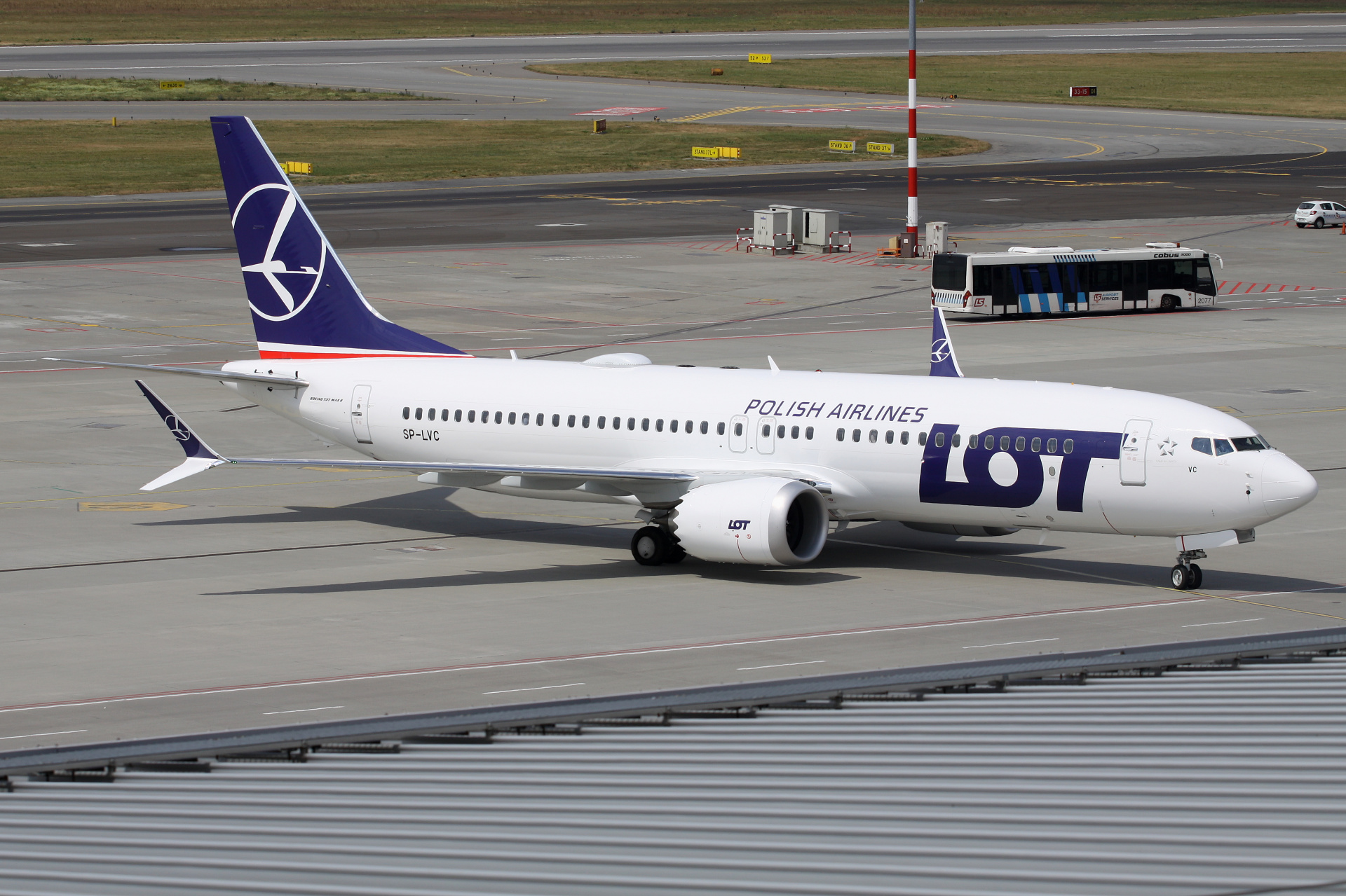 SP-LVC (Samoloty » Spotting na EPWA » Boeing 737-8 MAX » Polskie Linie Lotnicze LOT)