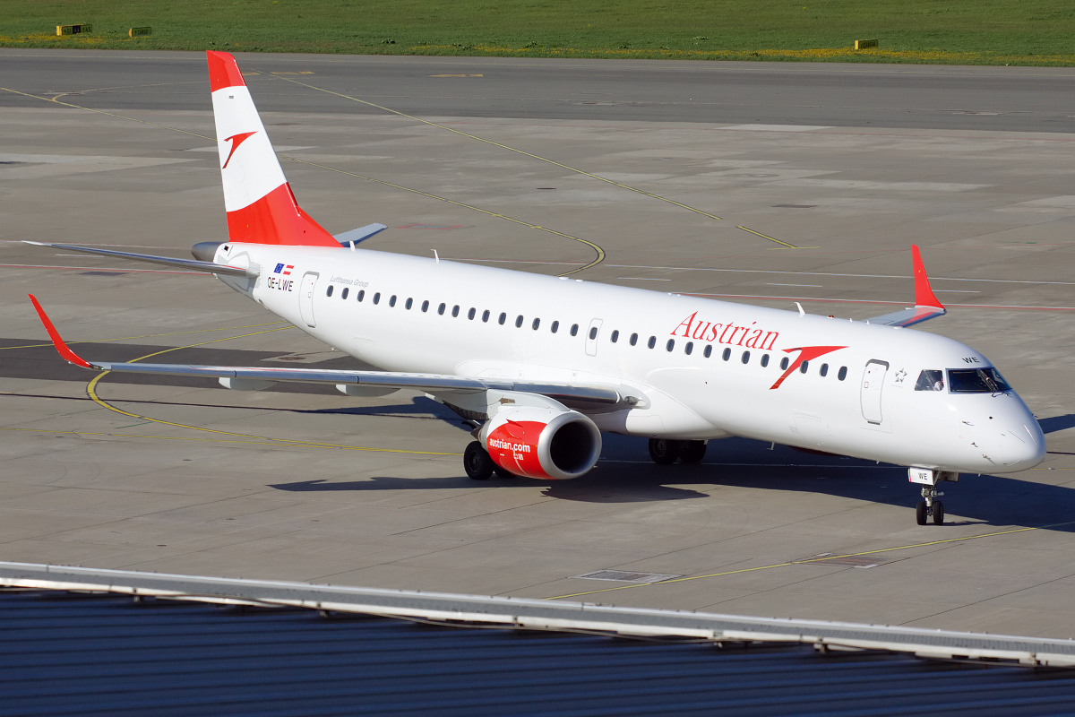 OE-LWE (Samoloty » Spotting na EPWA » Embraer E195 » Austrian Airlines)