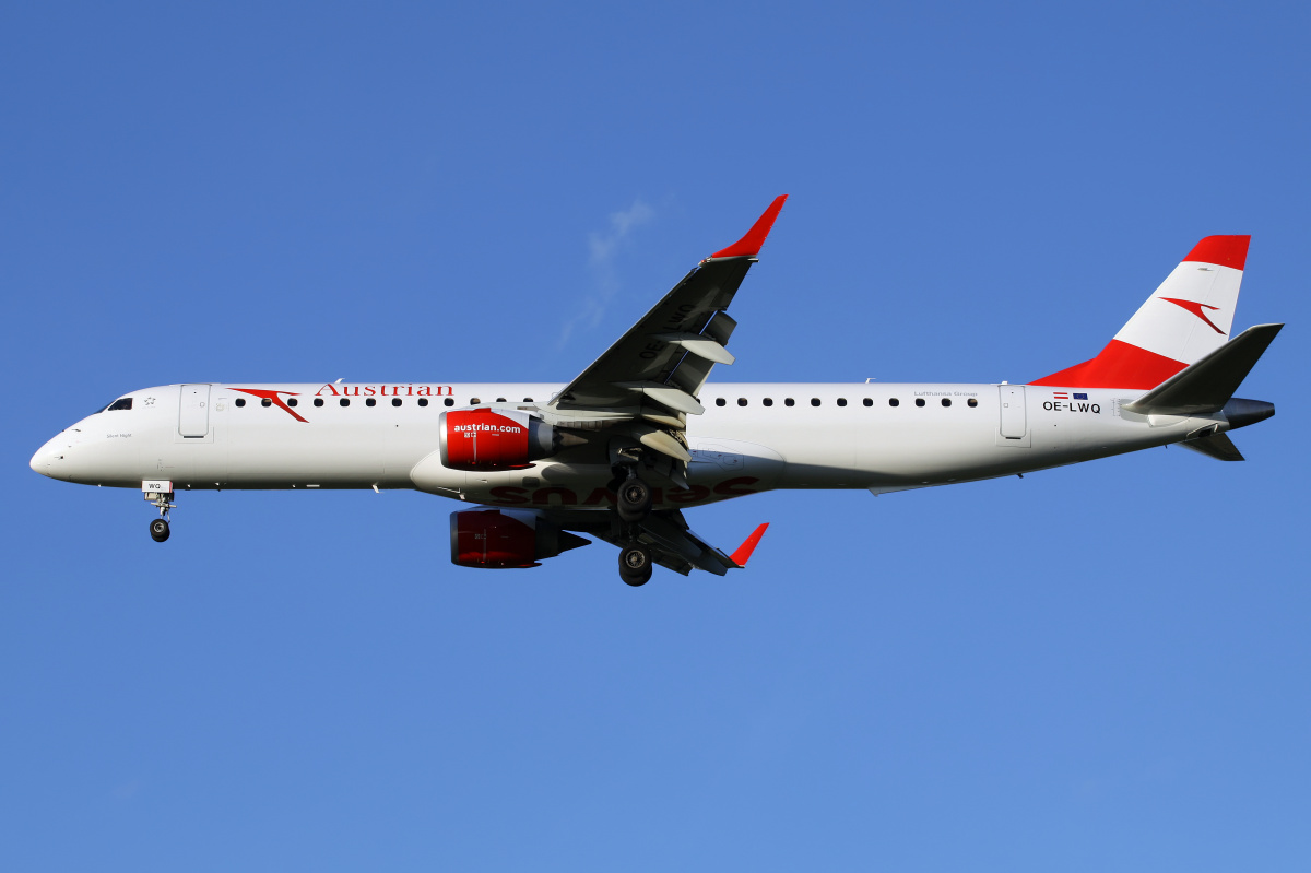 OE-LWQ (Aircraft » EPWA Spotting » Embraer E195 (ERJ-190-200) » Austrian Airlines)