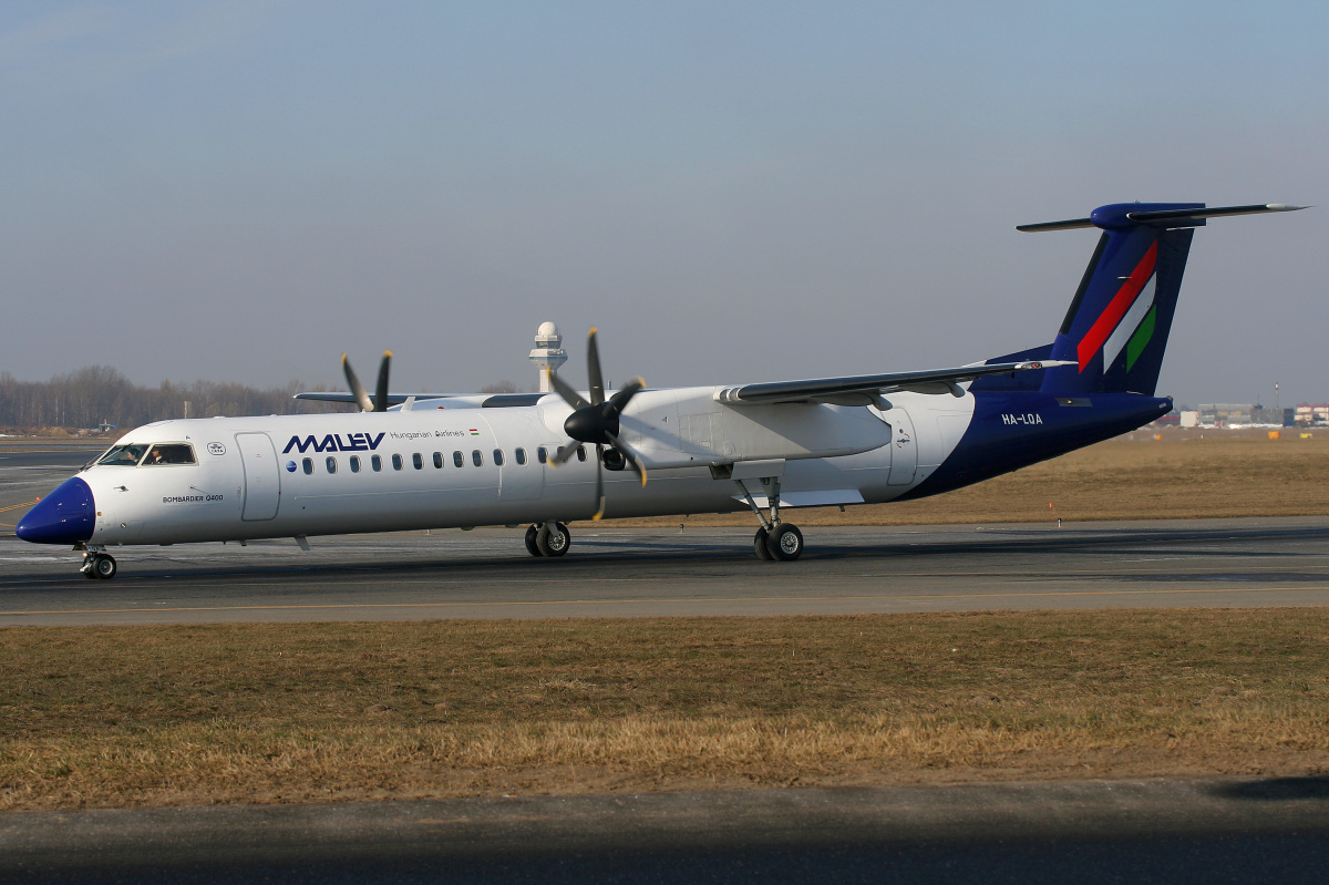 HA-LQA (Samoloty » Spotting na EPWA » De Havilland Canada DHC-8 Dash 8 » Malév Hungarian Airlines)