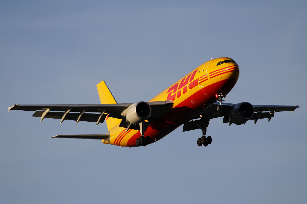 D-AEAE (Aircraft » EPWA Spotting » Airbus A300B4-600F » DHL European Air Transport)