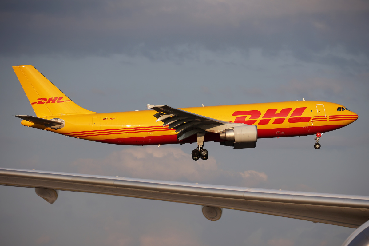 D-AEAC (Aircraft » EPWA Spotting » Airbus A300B4-600F » DHL European Air Transport)