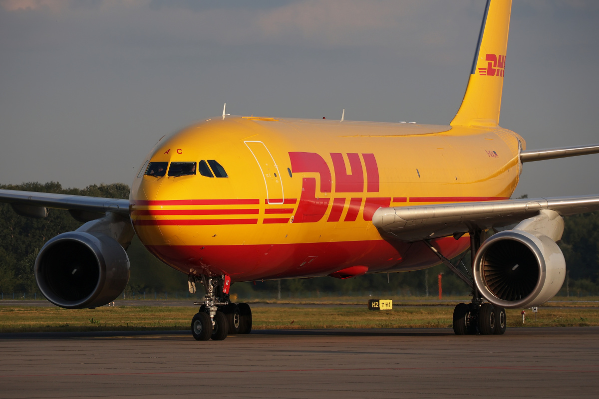 D-AEAC (Aircraft » EPWA Spotting » Airbus A300B4-600F » DHL European Air Transport)