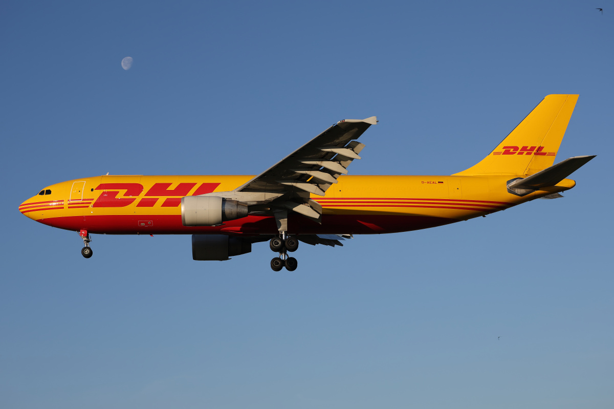 D-AEAL (Aircraft » EPWA Spotting » Airbus A300B4-600F » DHL European Air Transport)