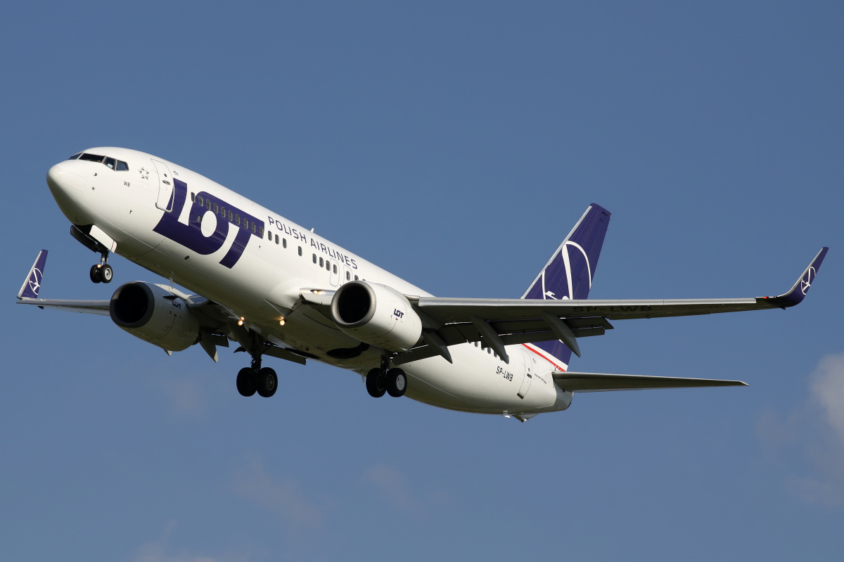 SP-LWB (Aircraft » EPWA Spotting » Boeing 737-800 » LOT Polish Airlines)