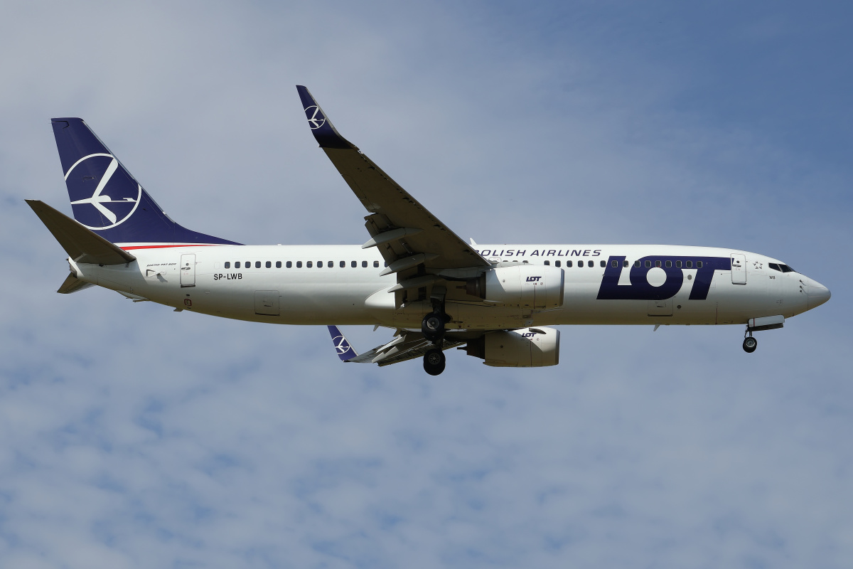 SP-LWB (Aircraft » EPWA Spotting » Boeing 737-800 » LOT Polish Airlines)