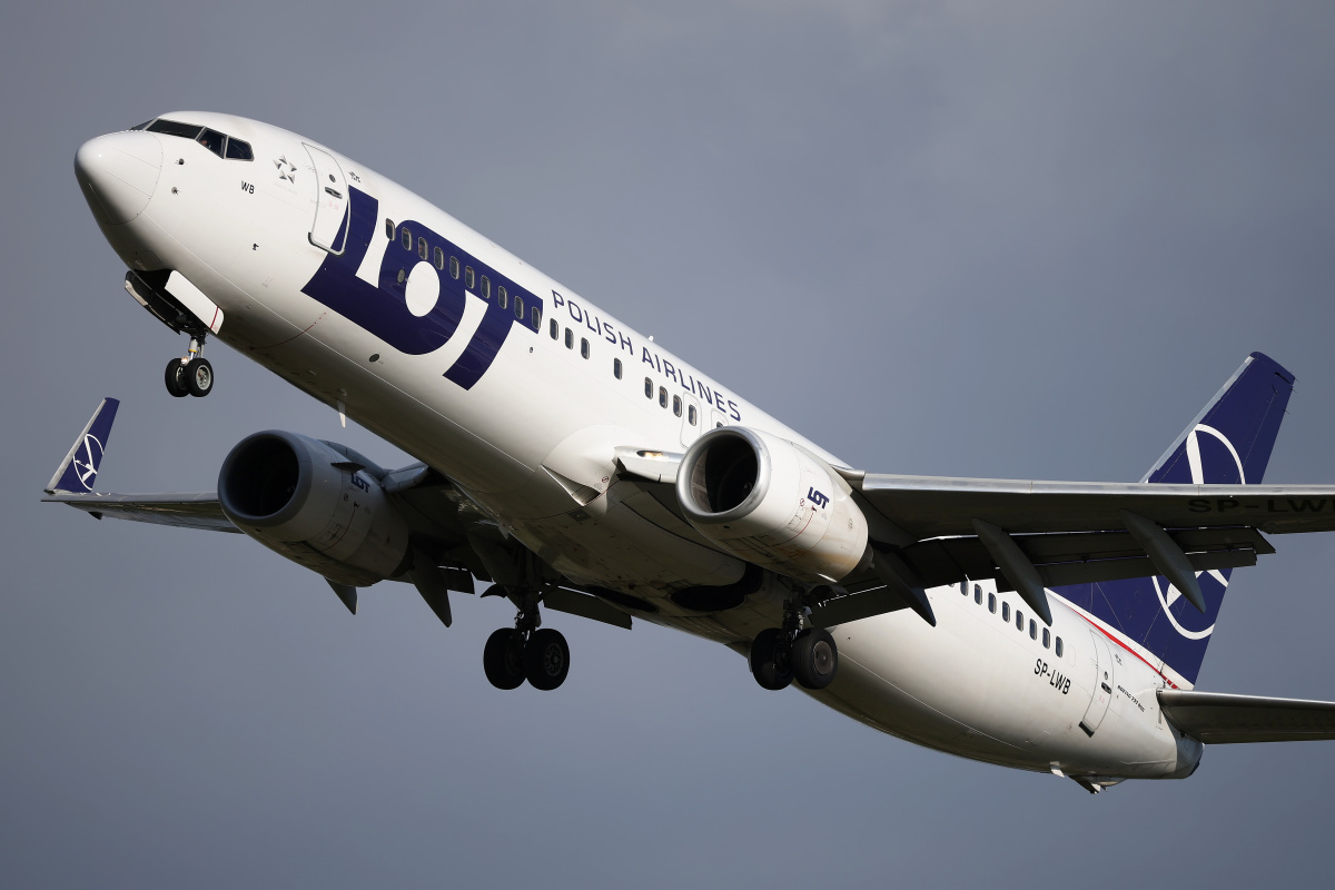 SP-LWB (Aircraft » EPWA Spotting » Boeing 737-800 » LOT Polish Airlines)