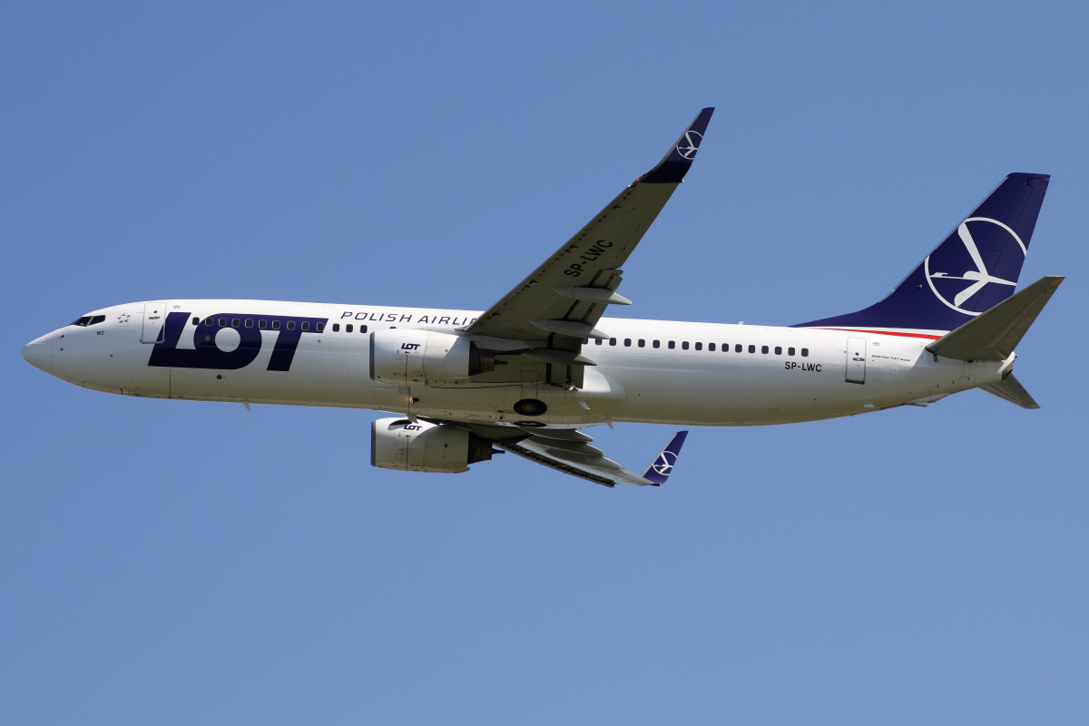 SP-LWC (Aircraft » EPWA Spotting » Boeing 737-800 » LOT Polish Airlines)