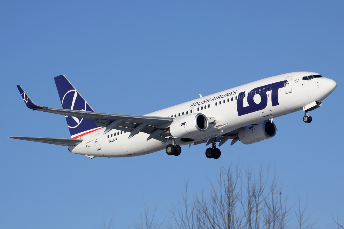 SP-LWF (Aircraft » EPWA Spotting » Boeing 737-800 » LOT Polish Airlines)