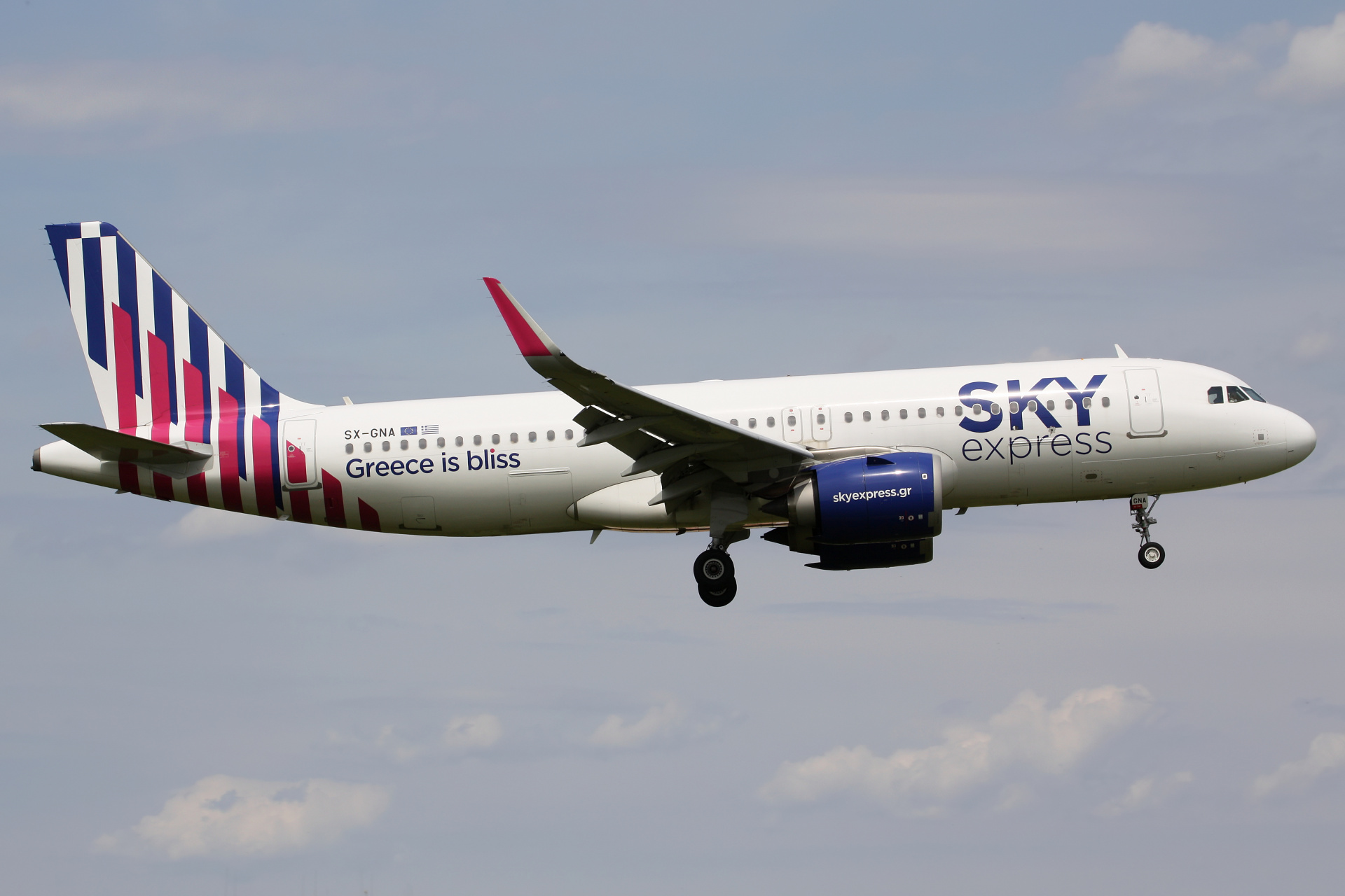 SX-GNA, Sky Express (Samoloty » Spotting na EPWA » Airbus A320neo » SKY Express)