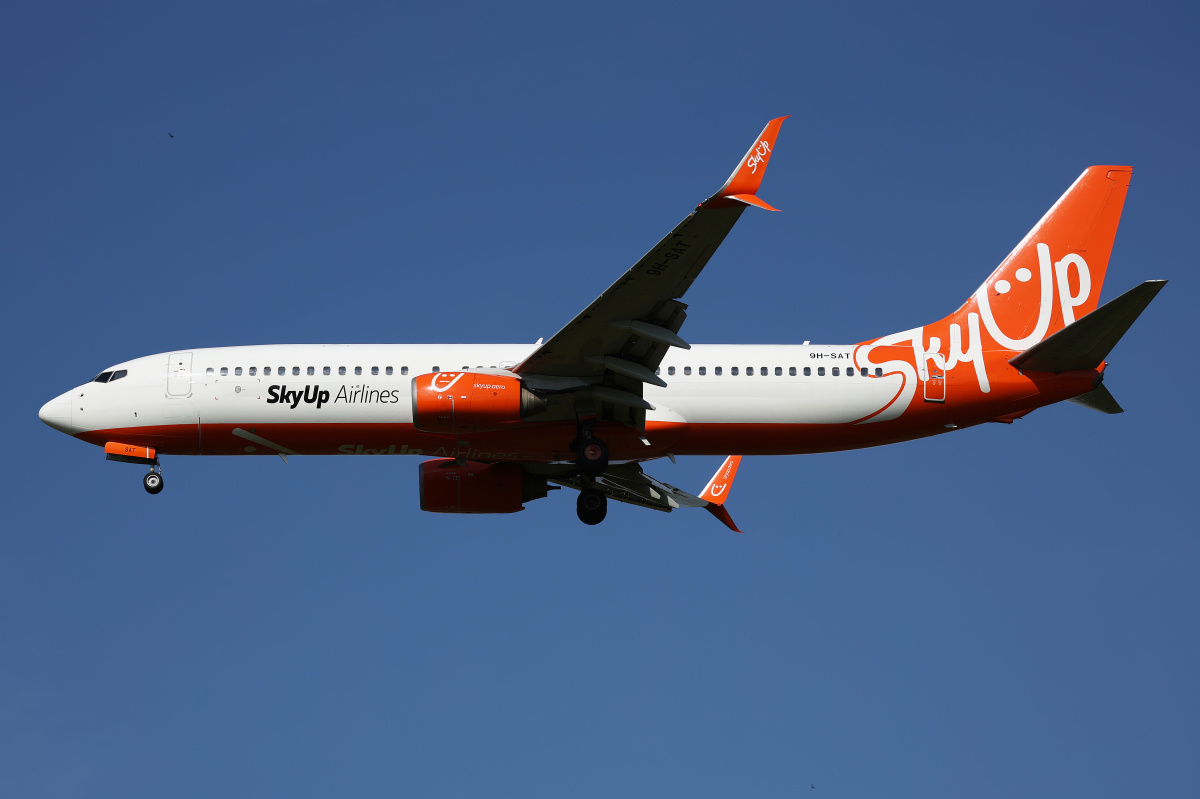 9H-SAT (Samoloty » Spotting na EPWA » Boeing 737-800 » SkyUp Airlines)