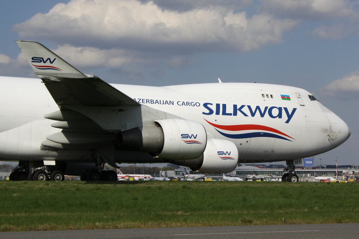 4K-BCV (Samoloty » Spotting na EPWA » Boeing 747-400F » Silk Way West Airlines)