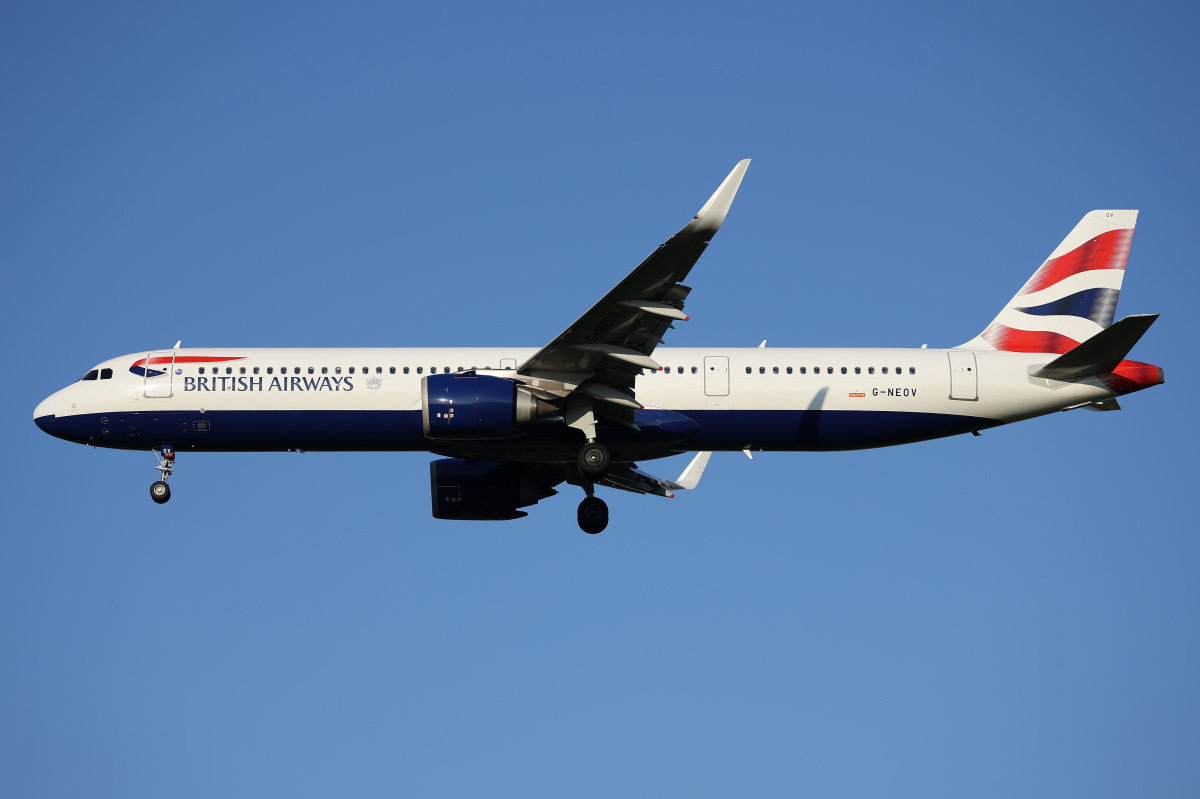 G-NEOV, British Airways (Aircraft » EPWA Spotting » Airbus A321neo)