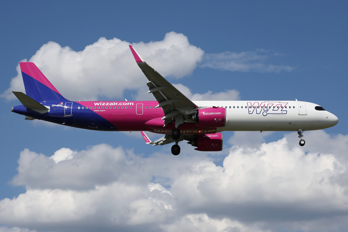 9H-WND, Wizz Air Malta (Aircraft » EPWA Spotting » Airbus A321neo » Wizz Air)