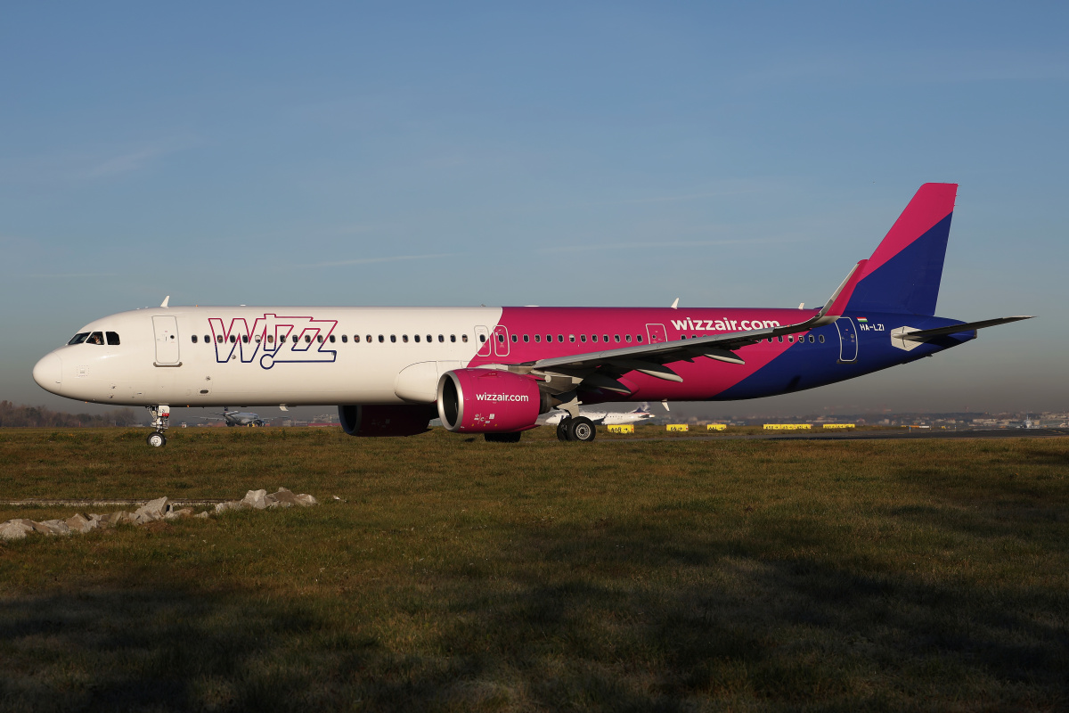 HA-LZI (Aircraft » EPWA Spotting » Airbus A321neo » Wizz Air)