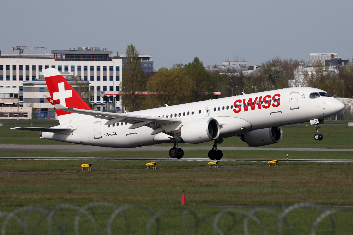 HB-JCL (Samoloty » Spotting na EPWA » Airbus A220-300 » Swiss International Air Lines)