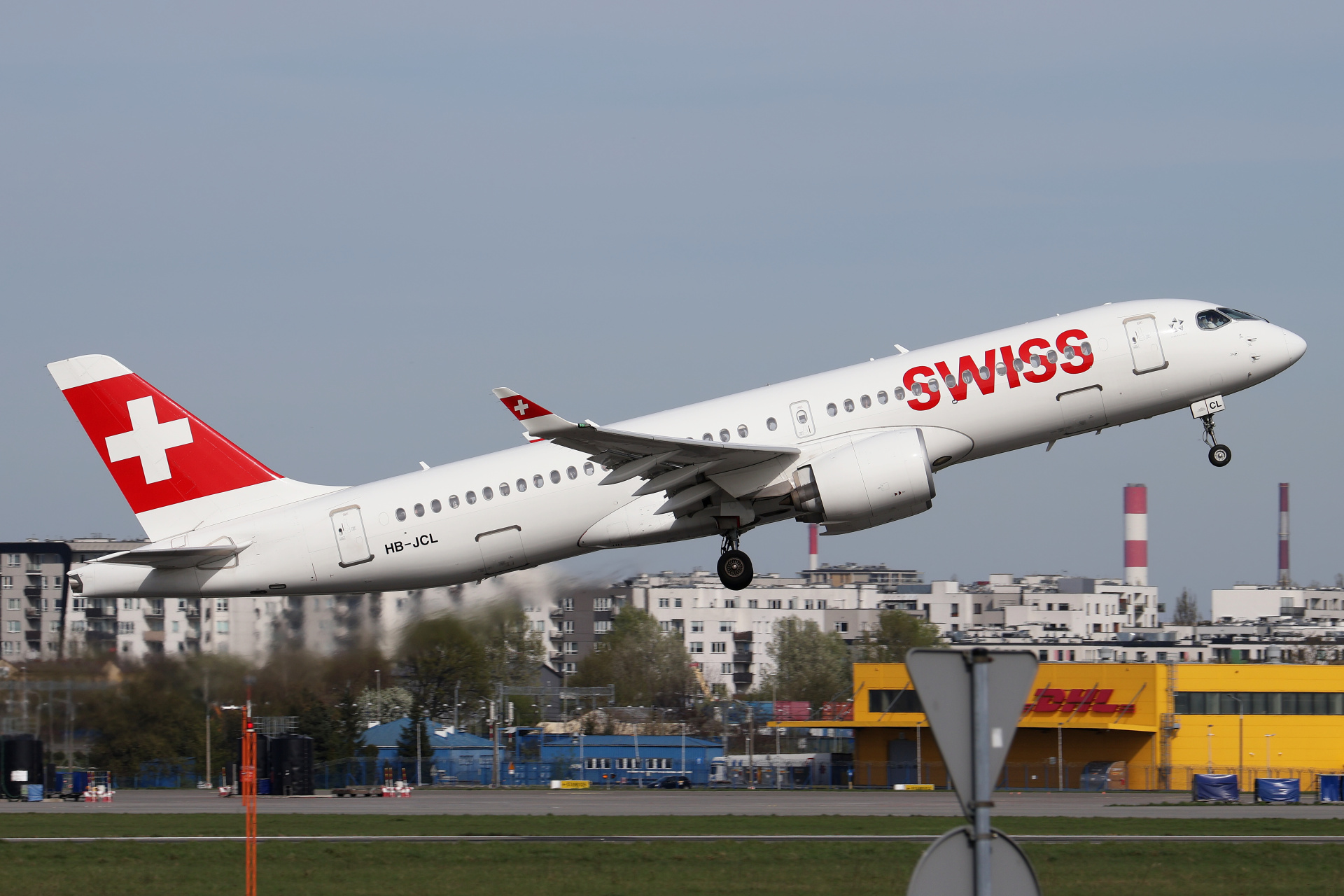 HB-JCL (Samoloty » Spotting na EPWA » Airbus A220-300 » Swiss International Air Lines)