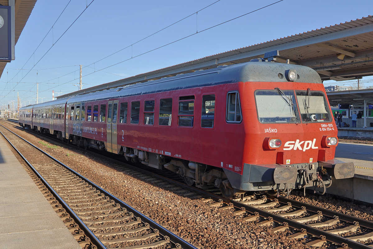 SN84-005 "Jaśko" (Vehicles » Trains and Locomotives » MAN DB-Baureihe 614)