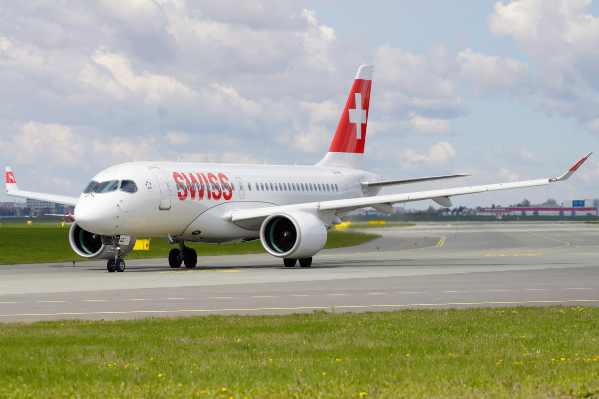 HB-JBE (Samoloty » Spotting na EPWA » Airbus A220-100 » Swiss International Air Lines)