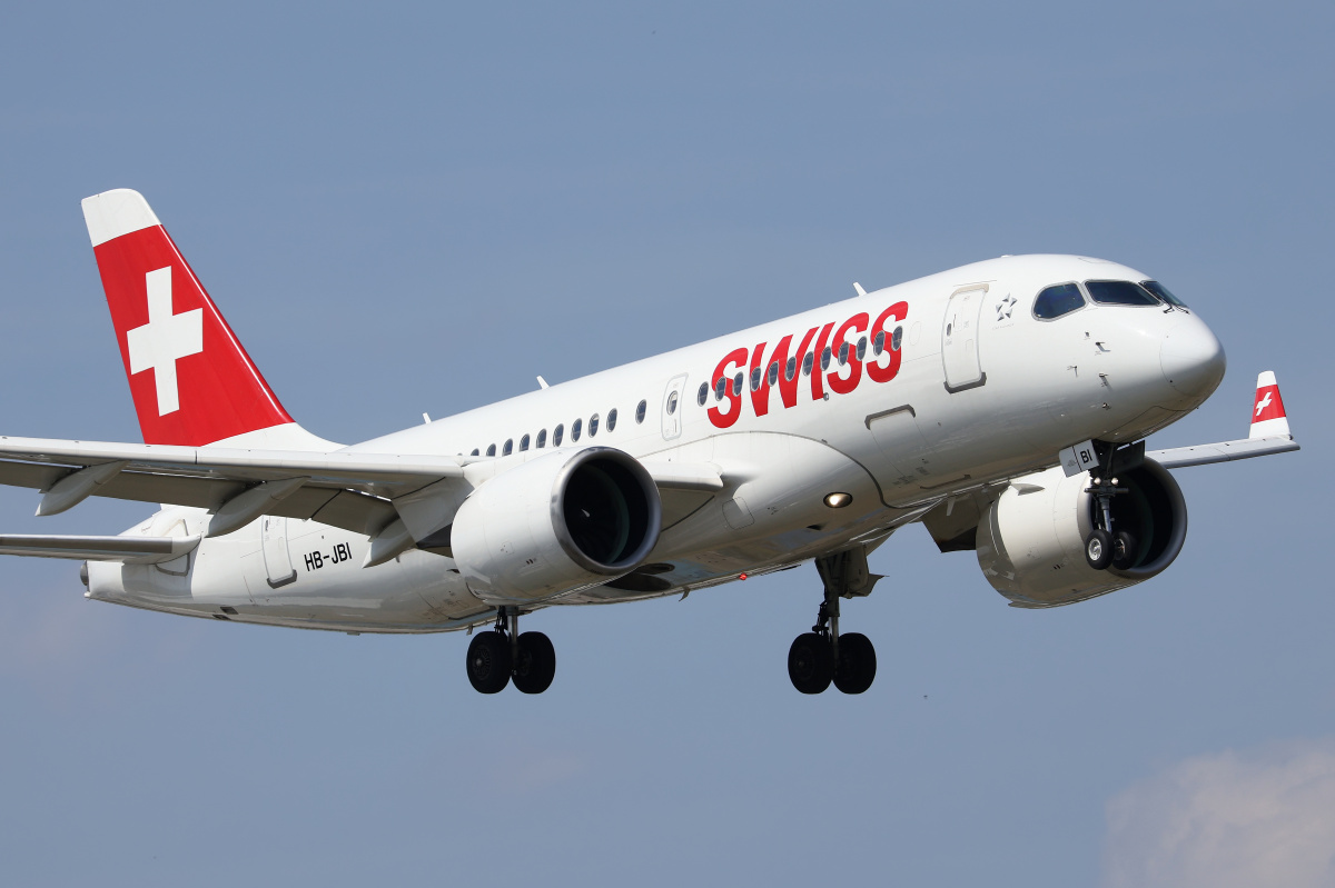 HB-JBI (Samoloty » Spotting na EPWA » Airbus A220-100 » Swiss International Air Lines)