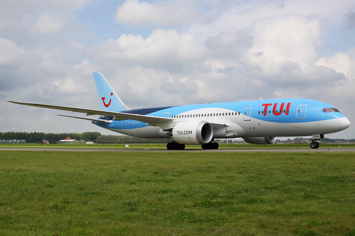 PH-TFK (Samoloty » Spotting na Schiphol » Boeing 787-8 Dreamliner » TUI fly Netherlands)