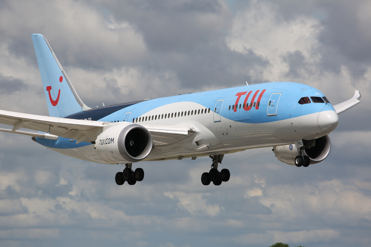 PH-TFL (Samoloty » Spotting na Schiphol » Boeing 787-8 Dreamliner » TUI fly Netherlands)