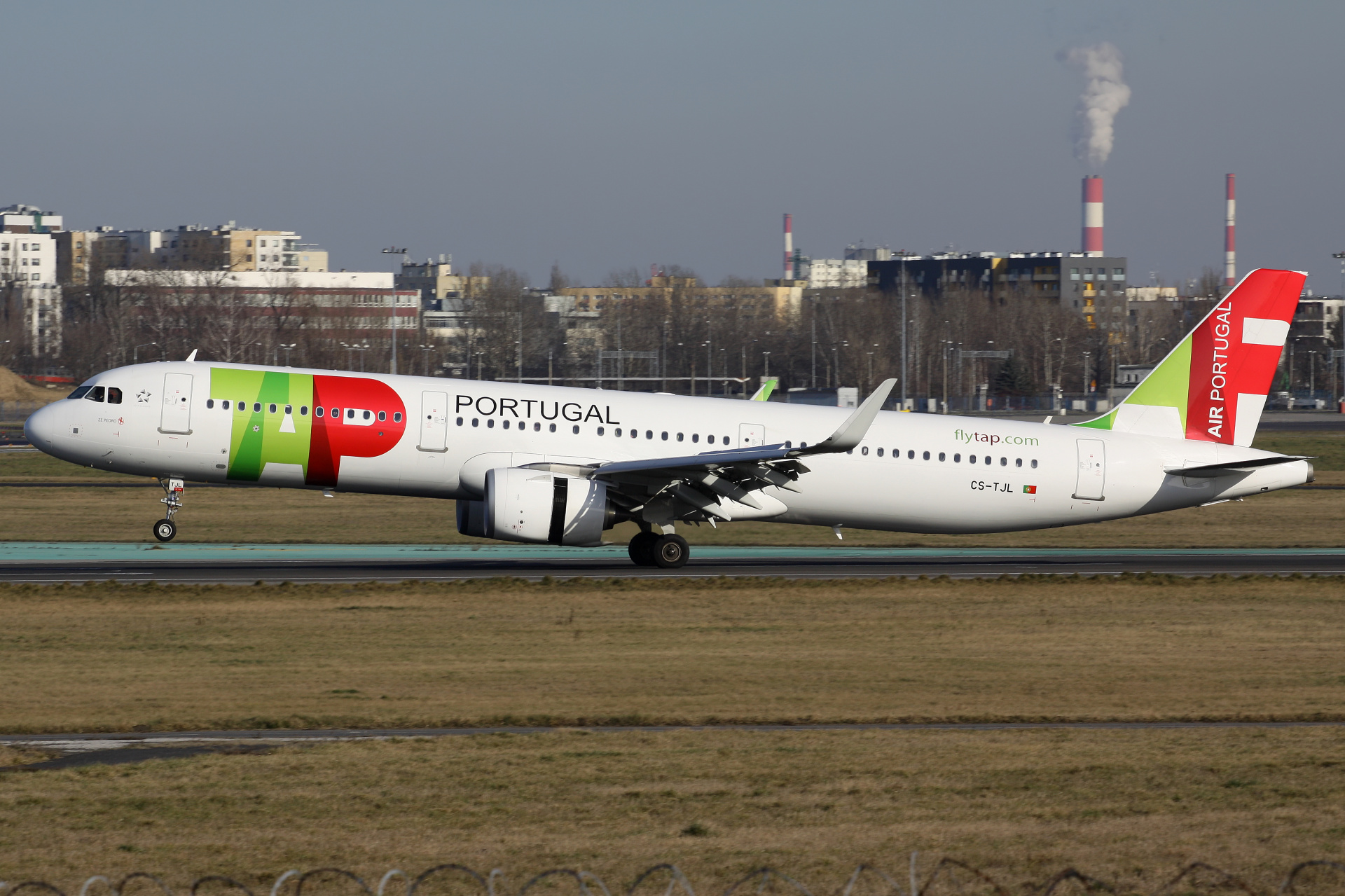 CS-TJL (Aircraft » EPWA Spotting » Airbus A321neo » TAP Air Portugal)