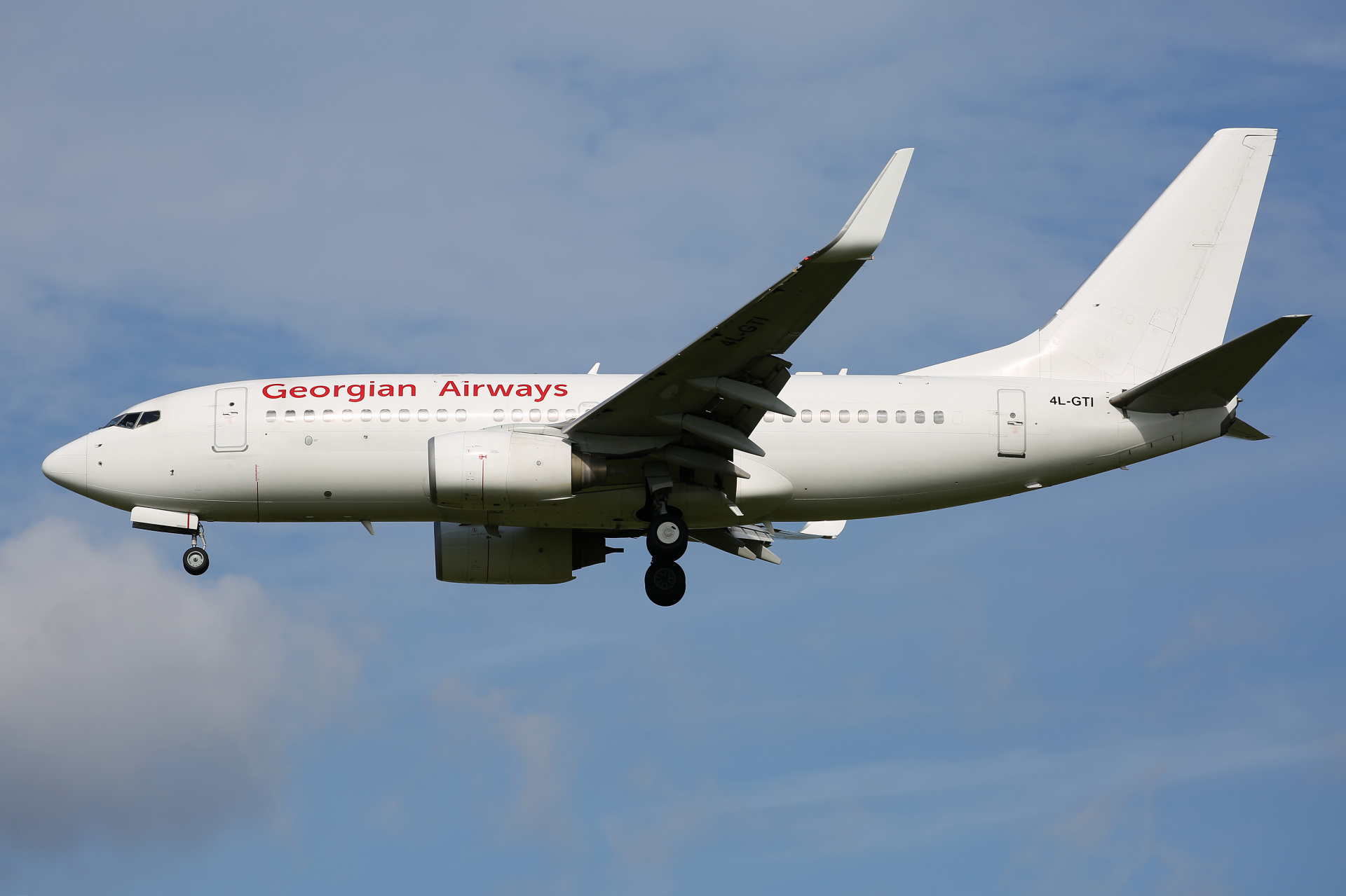 4L-GTI, Georgian Airways (Samoloty » Spotting na Schiphol » Boeing 737-700)