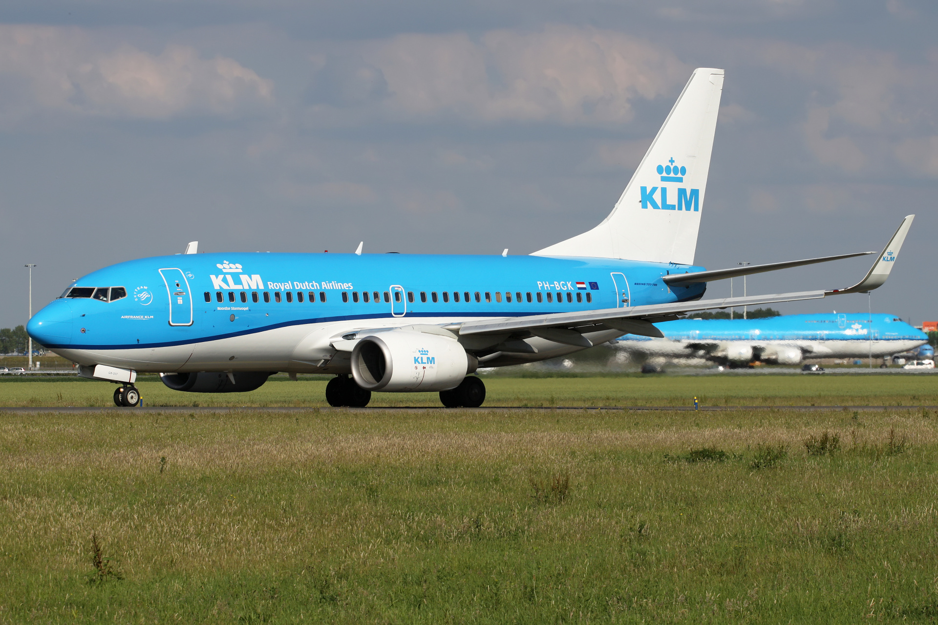 PH-BGK, KLM Royal Dutch Airlines (Samoloty » Spotting na Schiphol » Boeing 737-700)