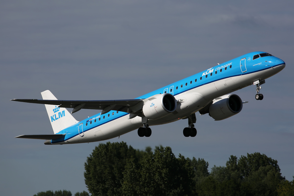 PH-NXG (Samoloty » Spotting na Schiphol » Embraer E195-E2 » KLM Cityhopper)
