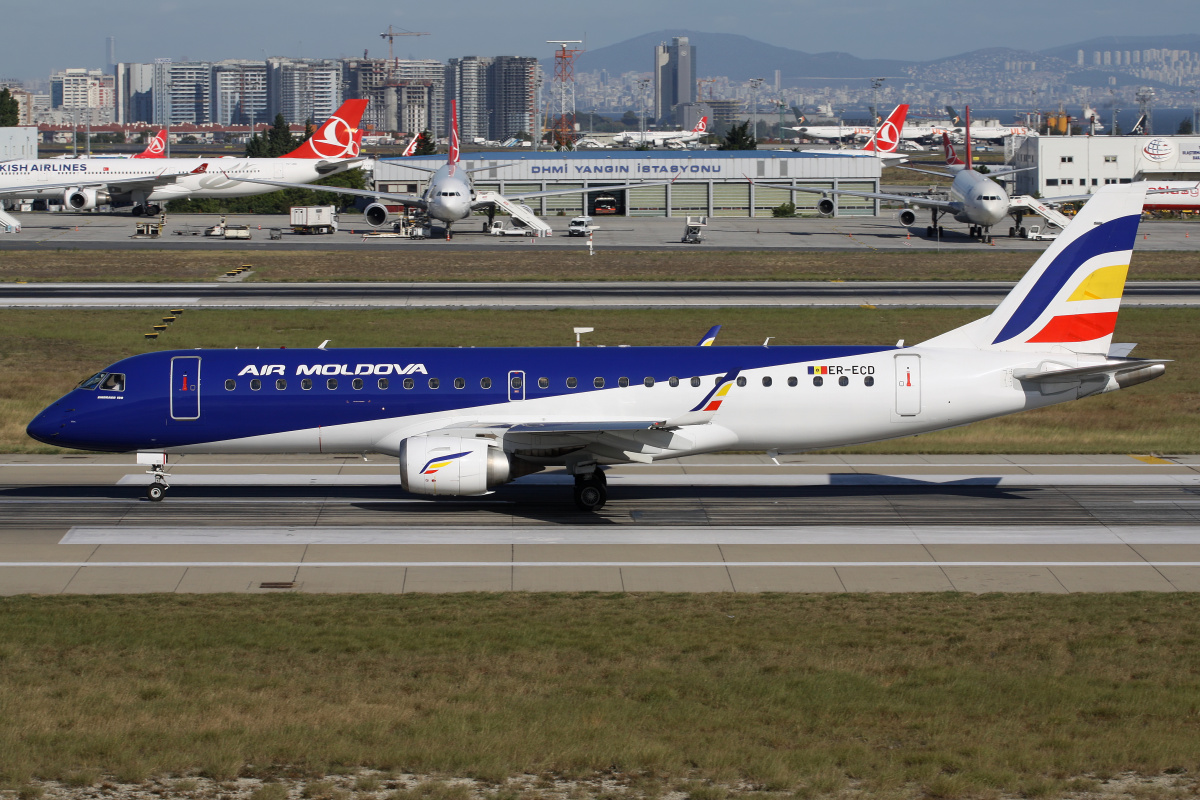 ER-ECD, Air Moldova (Aircraft » Istanbul Atatürk Airport » Embraer ERJ-190)