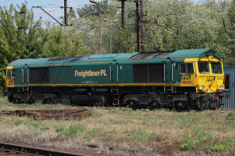 JT42CWRM 66010, Freightliner PL