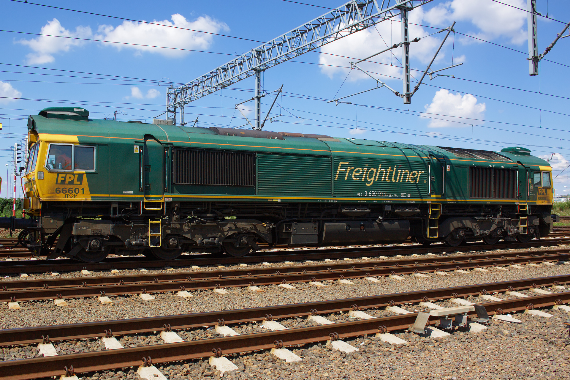 JT42CWRM 66601 (Vehicles » Trains and Locomotives » EMD JT42CWR (Class 66))