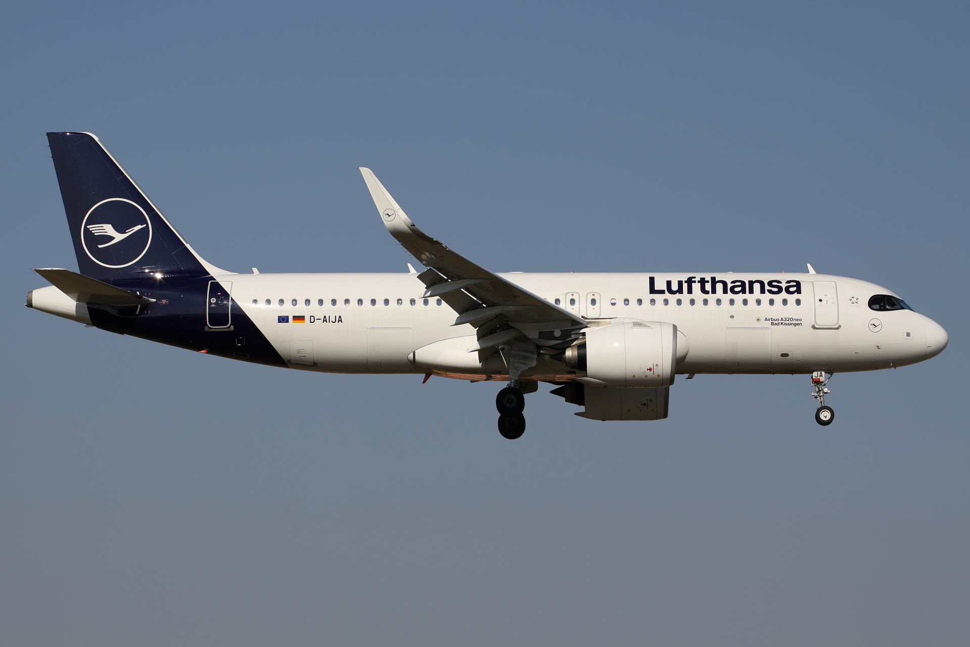 D-AIJA (Samoloty » Spotting na EPWA » Airbus A320neo » Lufthansa)