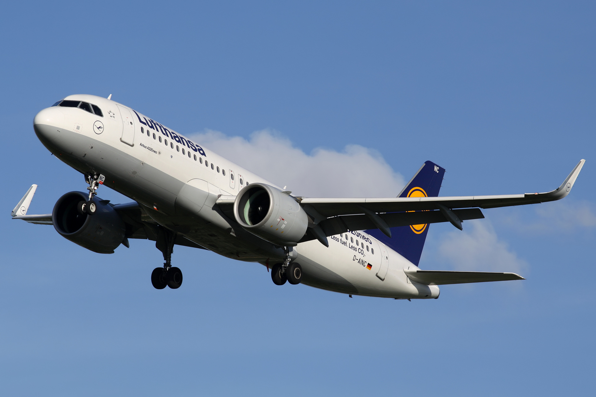D-AINC (First to fly livery) (Aircraft » EPWA Spotting » Airbus A320neo » Lufthansa)