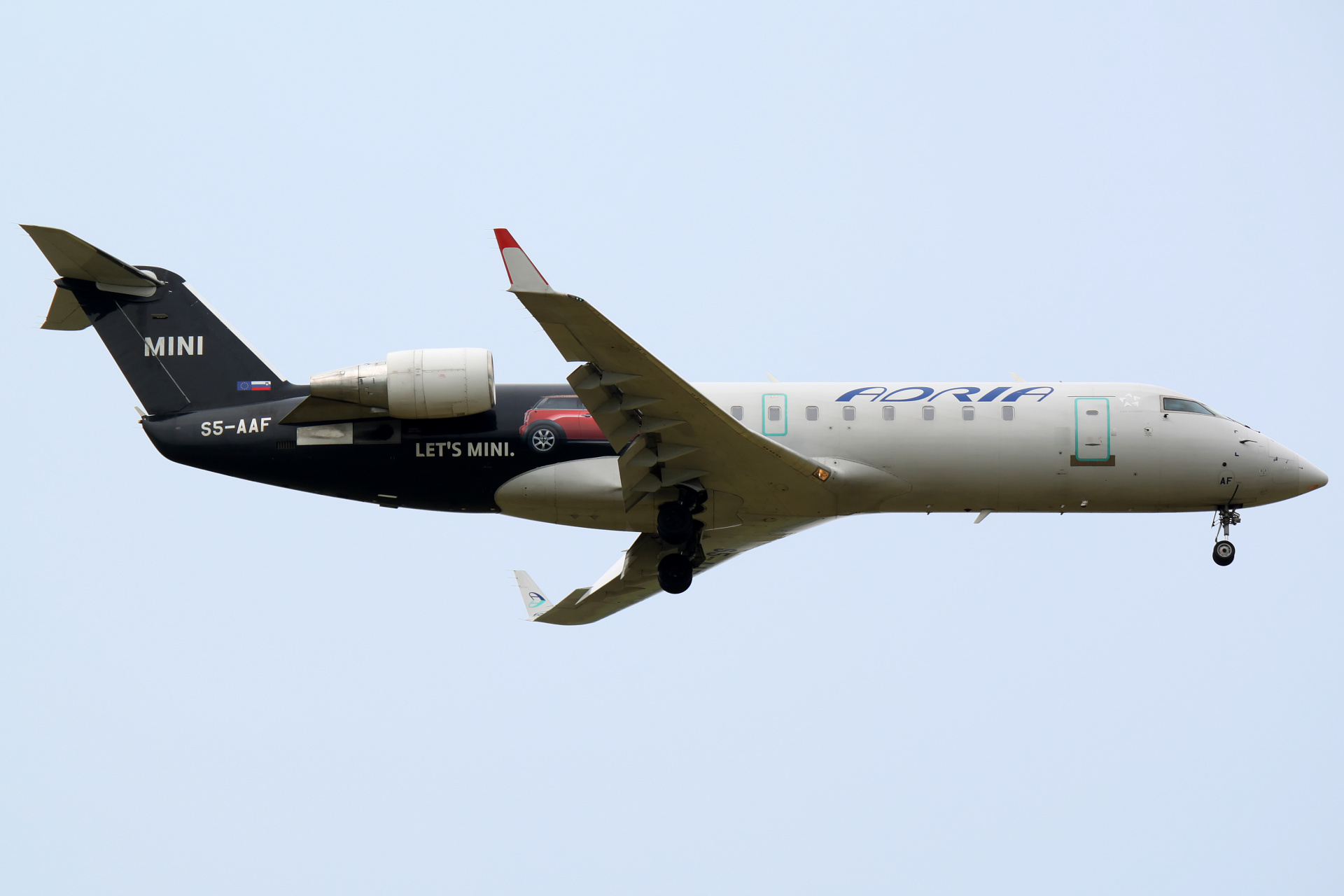 S5-AAF (Mini livery) (Aircraft » EPWA Spotting » Bombardier CL-600 Regional Jet » CRJ-200 » Adria Airways)