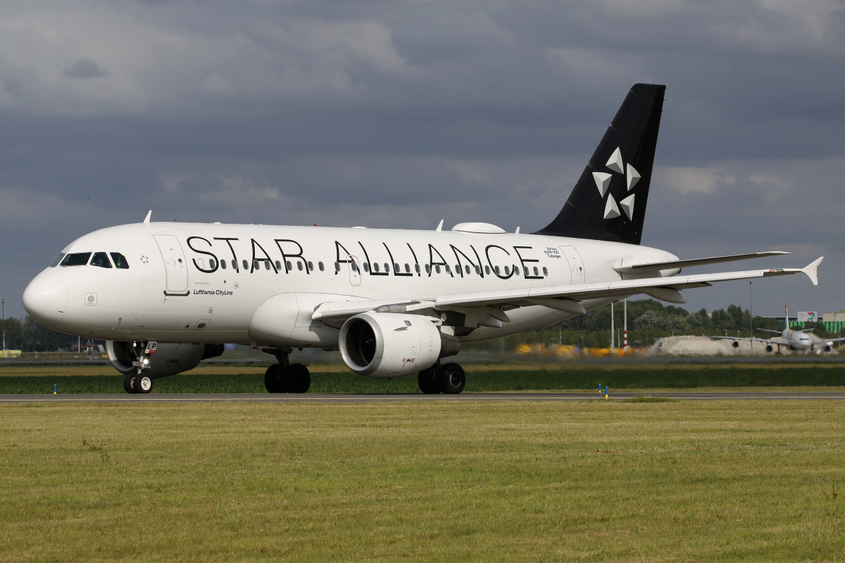 D-AILP, Lufthansa CityLine (Star Alliance livery) (Aircraft » Schiphol Spotting » Airbus A319-100)