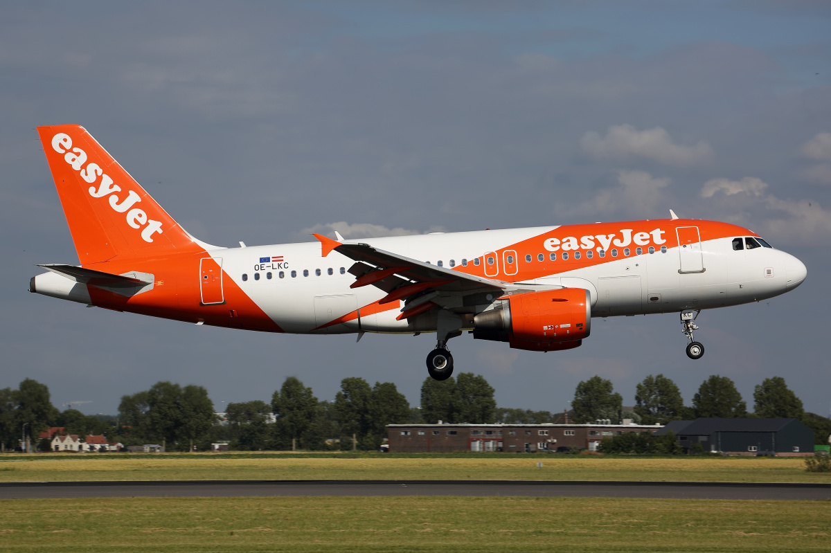OE-LKC, EasyJet (Samoloty » Spotting na Schiphol » Airbus A319-100)