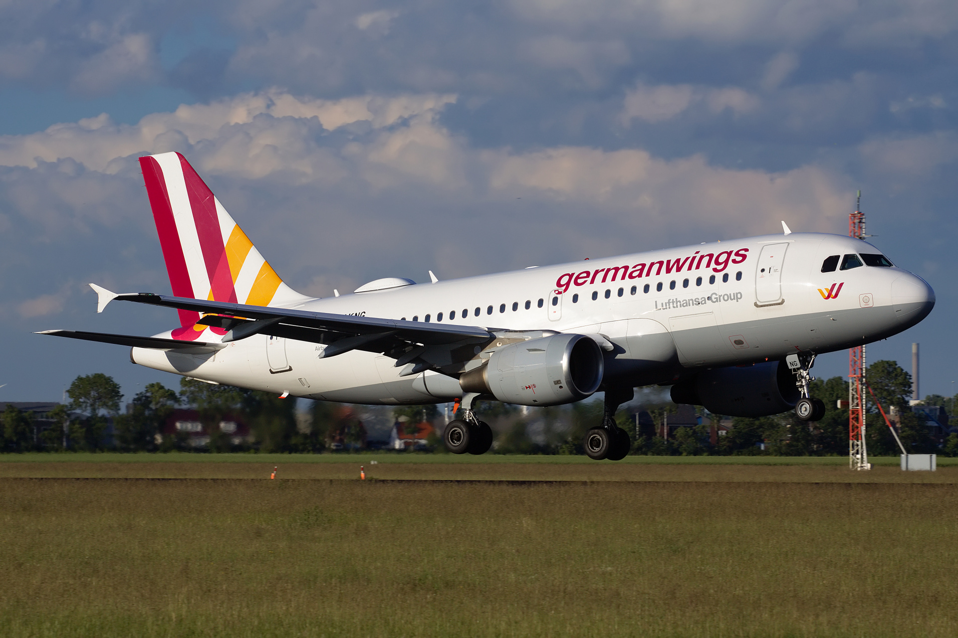 D-AKNG, Germanwings (Eurowings) (Aircraft » Schiphol Spotting » Airbus A319-100)