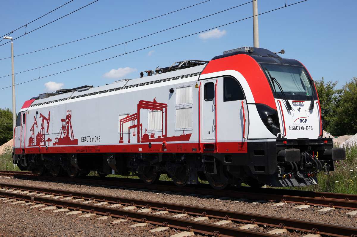 E6ACTab-048 (Vehicles » Trains and Locomotives » Newag Dragon 2)